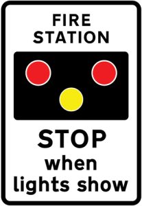 Warning of light signals in the vicinity of a fire station