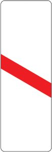 Countdown marker to railway or tramway level crossing